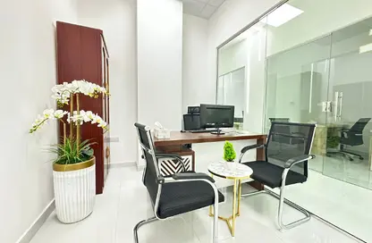 Office Space - Studio - 1 Bathroom for rent in Red Avenue - Al Garhoud - Dubai