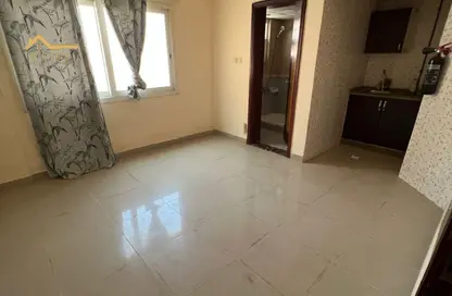 Apartment - Studio - 1 Bathroom for rent in Al Mujarrah - Al Sharq - Sharjah