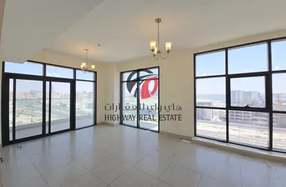 Apartment - 2 Bedrooms - 3 Bathrooms for rent in N S Building - Al Jaddaf - Dubai