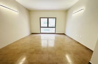Apartment - Studio - 1 Bathroom for rent in Mankhool - Bur Dubai - Dubai