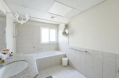 Villa - 3 Bedrooms - 3 Bathrooms for sale in Meadows 1 - Meadows - Dubai