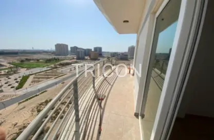 شقة - 2 غرف نوم - 3 حمامات للايجار في مجمع دبي ريزيدنس - دبي