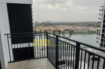 Apartment - 1 Bedroom - 2 Bathrooms for rent in Waters Edge - Yas Island - Abu Dhabi