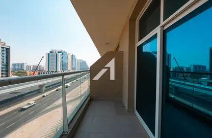 شقة - 1 حمام للايجار في عزيزي بلازا - الفرجان - دبي شقة - 1 حمام للايجار في عزيزي بلازا - الفرجان - دبي