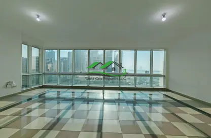 شقة - 3 غرف نوم - 3 حمامات للايجار في برج الساعه - شارع الكورنيش - أبوظبي