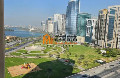شقة - 3 غرف نوم - 3 حمامات للبيع في برج المروة 1 - أبراج المروة - كورنيش البحيرة - الشارقة