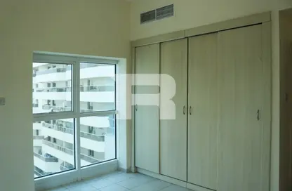 شقة - 2 غرف نوم - 3 حمامات للايجار في برج الرفاعة - الرفاعة - بر دبي - دبي