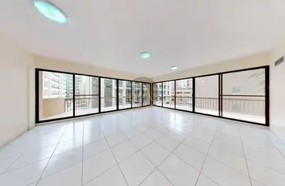 Apartment - 3 Bedrooms - 3 Bathrooms for rent in Golden Sands 1 - Mankhool - Bur Dubai - Dubai