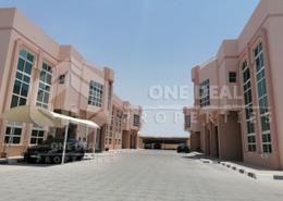 مجمع سكني - 5 غرف نوم - 6 حمامات للكراء في الهيلي - العين