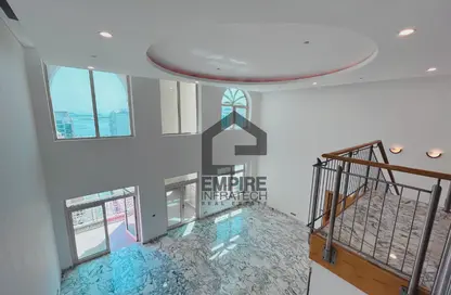 Apartment - 4 Bedrooms - 6 Bathrooms for rent in Al Tamr - Shoreline Apartments - Palm Jumeirah - Dubai