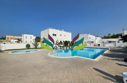 فيلا - 4 غرف نوم - 4 حمامات للايجار في فلل جميرا 3 - جميرا 3 - الجميرا - دبي