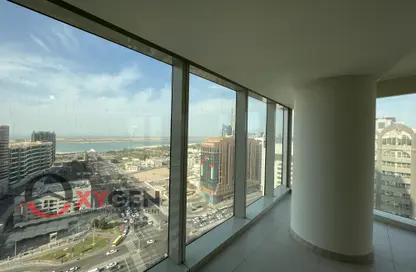 Balcony image for: Apartment - 2 Bedrooms - 3 Bathrooms for rent in Shining Towers - Al Khalidiya - Abu Dhabi, Image 1