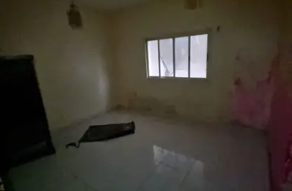 شقة - 2 غرف نوم - 2 حمامات للايجار في الخان - الشارقة