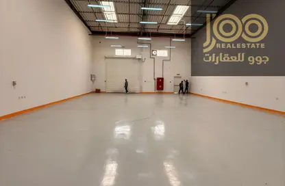Warehouse - Studio - 1 Bathroom for rent in Umm Al Thuoob - Umm Al Quwain