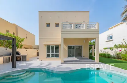Villa - 3 Bedrooms - 4 Bathrooms for rent in Meadows 9 - Meadows - Dubai