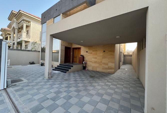 15977212 - Property Image 2