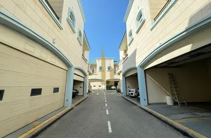Villa - 5 Bedrooms - 5 Bathrooms for rent in Umm Suqeim 1 Villas - Umm Suqeim 1 - Umm Suqeim - Dubai
