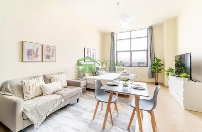 Apartment - Studio - 1 Bathroom for rent in Silicon Gates 1 - Silicon Gates - Dubai Silicon Oasis - Dubai