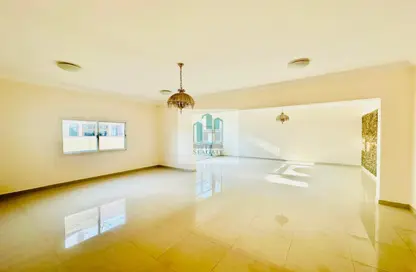 Villa - 5 Bedrooms - 6 Bathrooms for rent in Jumeirah 2 Villas - Jumeirah 2 - Jumeirah - Dubai