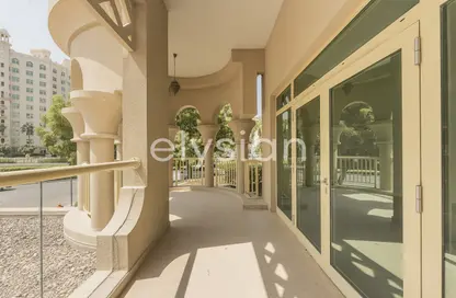 Apartment - 3 Bedrooms - 4 Bathrooms for rent in Al Haseer - Shoreline Apartments - Palm Jumeirah - Dubai