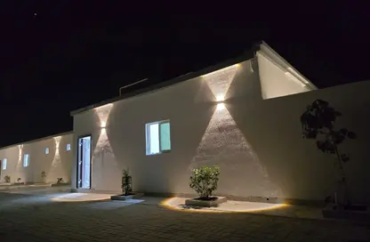 Apartment - 3 Bedrooms - 3 Bathrooms for rent in Madinat Al Riyad - Abu Dhabi