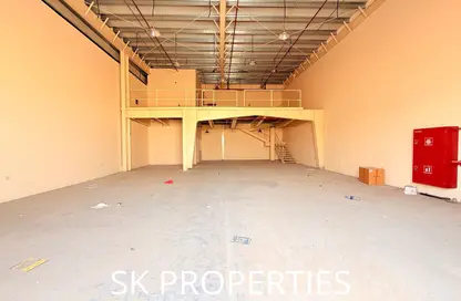 Warehouse - Studio - 1 Bathroom for rent in Al Sajaa Industrial - Al Sajaa - Sharjah
