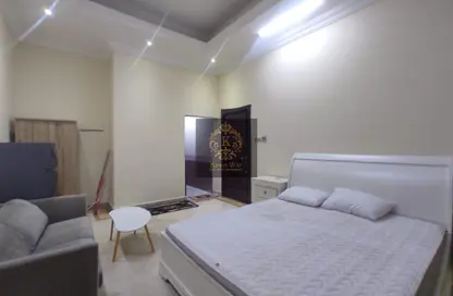 Apartment - Studio - 1 Bathroom for rent in Mohamed Bin Zayed City Villas - Mohamed Bin Zayed City - Abu Dhabi