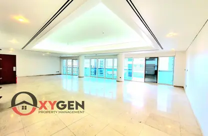 Apartment - 3 Bedrooms - 4 Bathrooms for rent in Crescent Tower 1 - Crescent Towers - Al Khalidiya - Abu Dhabi