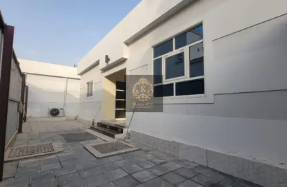 Villa - 1 Bedroom - 2 Bathrooms for rent in Mohamed Bin Zayed City - Abu Dhabi