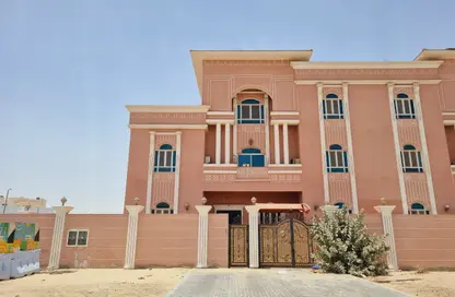 شقة - 3 غرف نوم - 3 حمامات للايجار في مركز محمد بن زايد - مدينة محمد بن زايد - أبوظبي