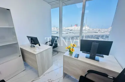 Office Space - Studio - 1 Bathroom for rent in Al Shindagah - Dubai