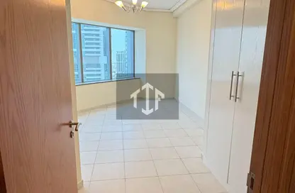 Apartment - 2 Bedrooms - 2 Bathrooms for rent in 21st Century Tower - Sheikh Zayed Road - Dubai