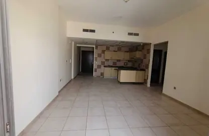 Apartment - 1 Bedroom - 2 Bathrooms for rent in Hamza Tower - Dubai Sports City - Dubai