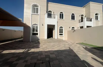 Villa - 4 Bedrooms - 6 Bathrooms for rent in Hoshi - Al Badie - Sharjah
