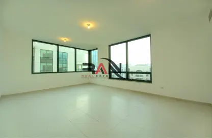 Apartment - 2 Bedrooms - 2 Bathrooms for rent in Dalma Residence - Hamdan Street - Abu Dhabi