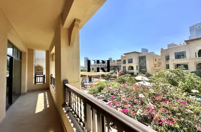 شقة - 2 غرف نوم - 3 حمامات للايجار في المدينة القديمة - دبي
