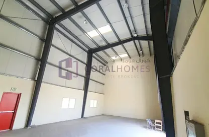 Warehouse - Studio - 1 Bathroom for rent in Dubai Investment Park 1 (DIP 1) - Dubai Investment Park (DIP) - Dubai