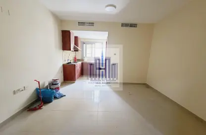 Apartment - Studio - 1 Bathroom for rent in Fire Station Road - Muwaileh - Sharjah