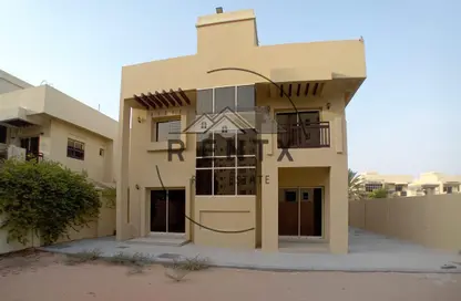 Villa - 4 Bedrooms - 5 Bathrooms for rent in Baniyas - Abu Dhabi