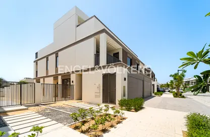 Villa - 5 Bedrooms - 6 Bathrooms for rent in Aura - Tilal Al Ghaf - Dubai