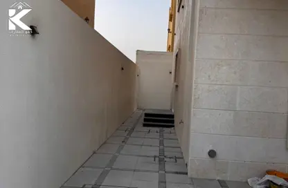 Villa - 5 Bedrooms - 7 Bathrooms for sale in Al Yasmeen 1 - Al Yasmeen - Ajman