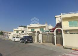 مجمع سكني - 8 غرف نوم - 8 حمامات للبيع في الجزّات - ضاحية الرقة - الشارقة