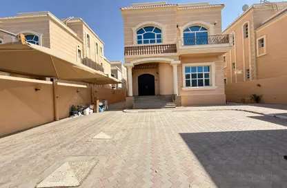 Villa - 4 Bedrooms - 5 Bathrooms for rent in Khalifa City A - Khalifa City - Abu Dhabi