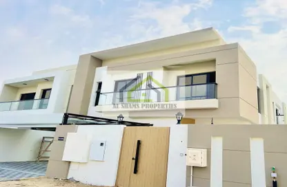 Villa - 5 Bedrooms - 6 Bathrooms for rent in Hoshi 1 - Hoshi - Al Badie - Sharjah