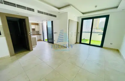 Apartment - Studio - 1 Bathroom for rent in Taraf 1 Residence - Jumeirah Village Circle - Dubai