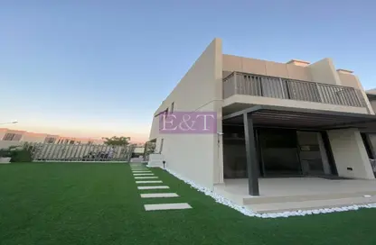 Villa - 4 Bedrooms - 5 Bathrooms for sale in Aurum Villas - Sycamore - Damac Hills 2 - Dubai