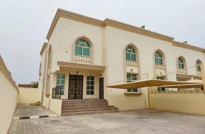 Villa - 4 Bedrooms - 6 Bathrooms for rent in Mohamed Bin Zayed Centre - Mohamed Bin Zayed City - Abu Dhabi