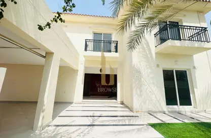 Villa - 5 Bedrooms - 5 Bathrooms for rent in Jumeirah 1 Villas - Jumeirah 1 - Jumeirah - Dubai Villa - 5 Bedrooms - 5 Bathrooms for rent in Jumeirah 1 Villas - Jumeirah 1 - Jumeirah - Dubai