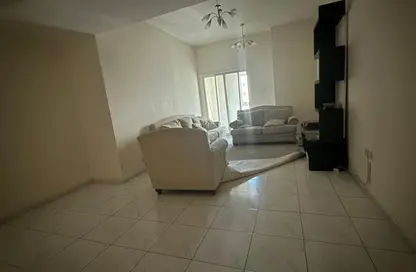 شقة - 2 غرف نوم - 2 حمامات للايجار في المجاز 2 - المجاز - الشارقة