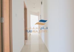 صورةردهة-ممر لـ: شقة - 1 غرفة نوم - 2 حمامات للكراء في 1 برج المقطعة - هضبة الزعفرانة - منطقة المرور - أبوظبي, صورة 1